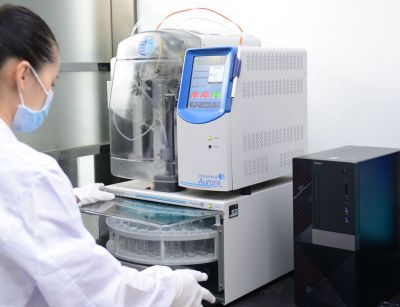 �л�̼������